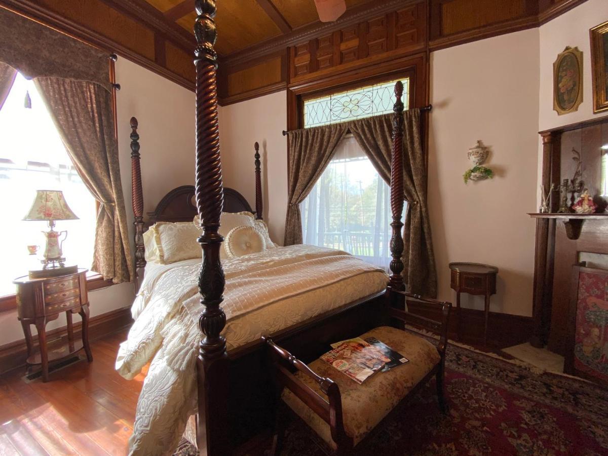Intermission Hogan House Bed & Breakfast Hogansville Exterior photo