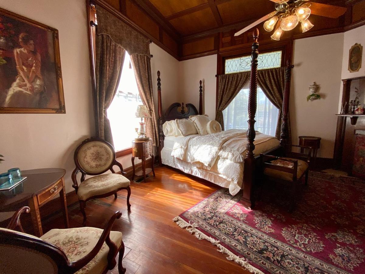 Intermission Hogan House Bed & Breakfast Hogansville Exterior photo